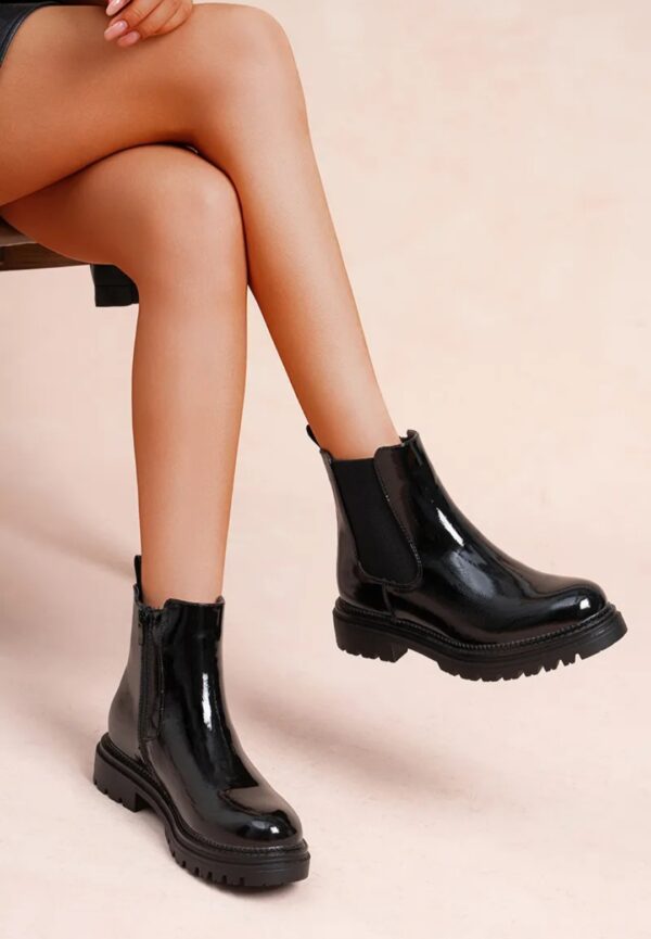 Bottines noires vernies
